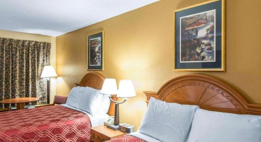 Econo Lodge Dalton Eksteriør billede
